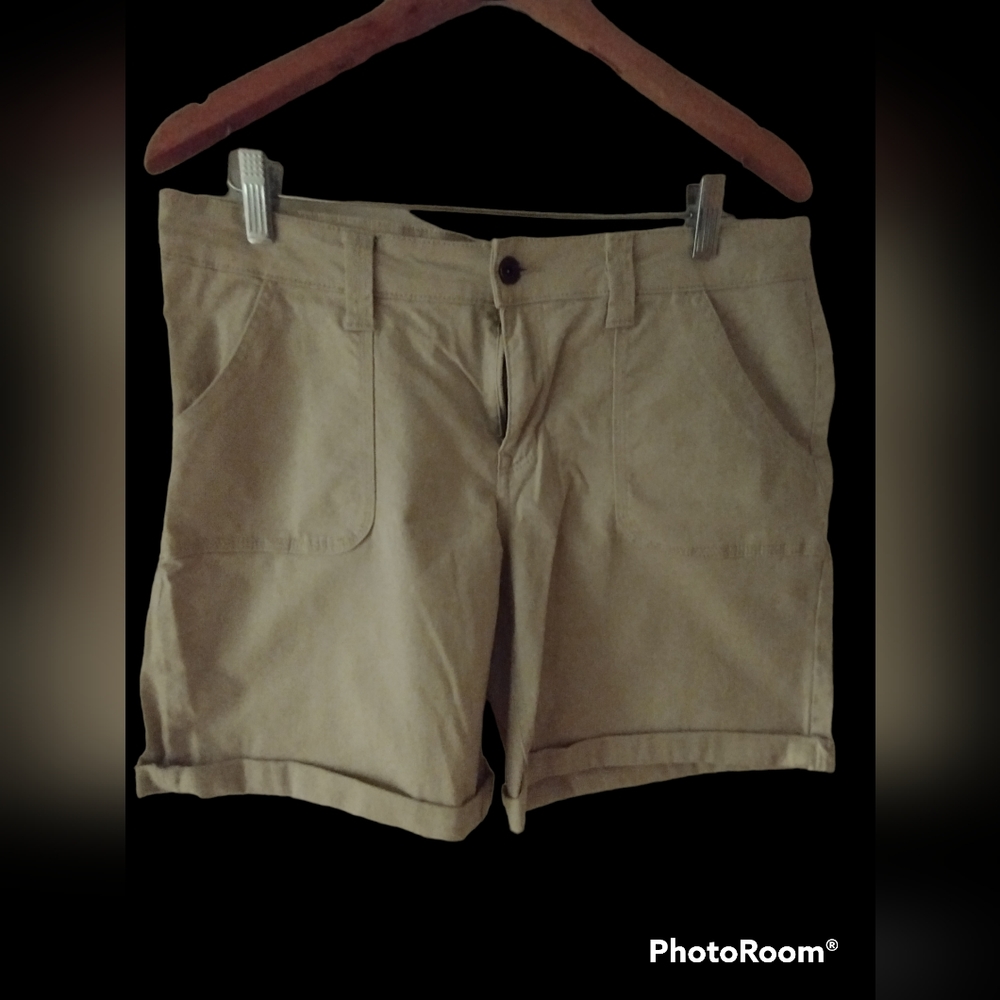 Khaki and Short